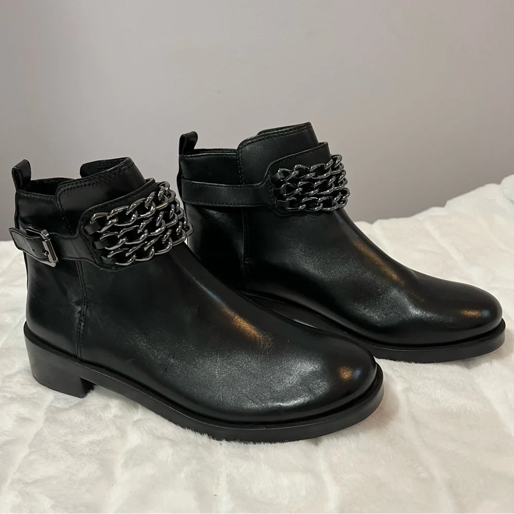 NEW Tory Burch BLOOMFIELD Gunmetal Chain Embellished Black Leather Bootie